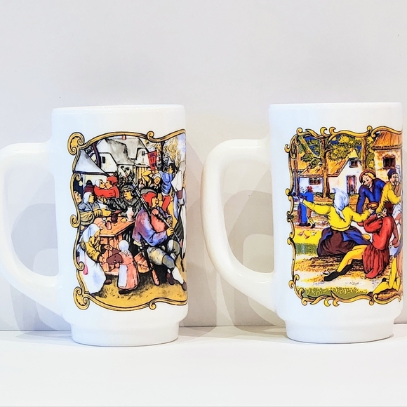 Arcopal France 2 milk glass Mugs - Picture 3 of 15